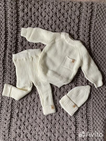 Вязаный костюм детский