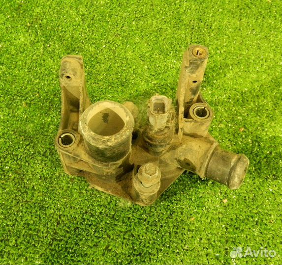 Тройник охлаждения 1.6 Ford Focus 3 б/у