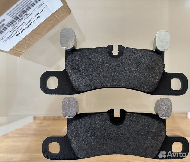 Колодки тормозные задние Porsche Cayenne 958