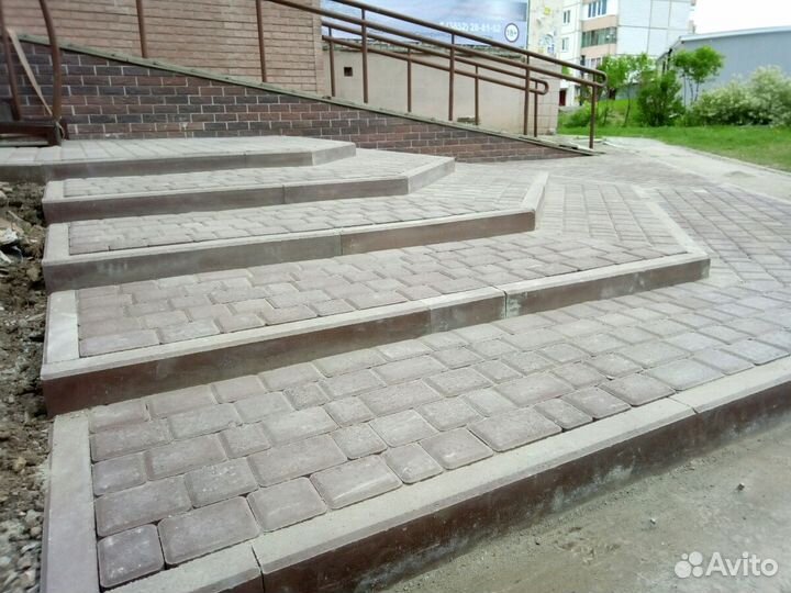 Укладка тротуарной плитки
