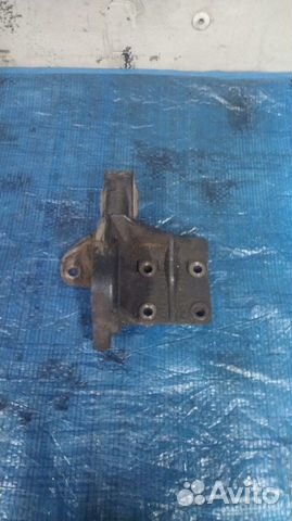 Кронштейн привода Renault Laguna Z7X B565