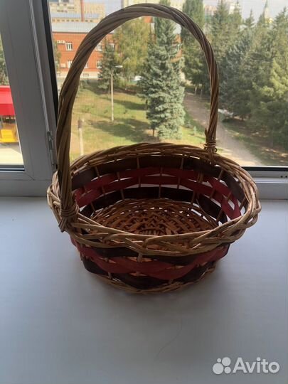 Корзина плетеная