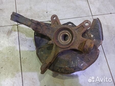 Кулак передний левый Хонда