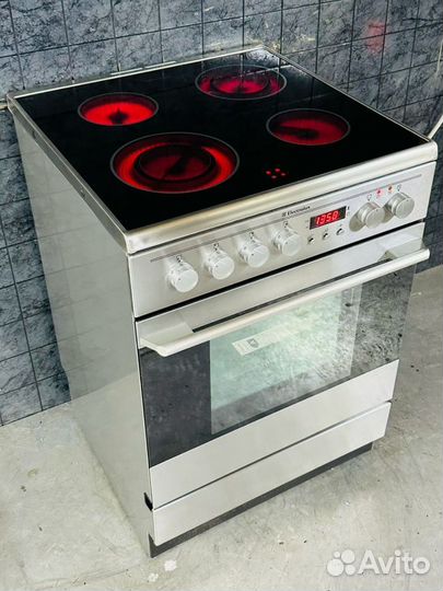 Плита электрическая Electrolux EKC 603505X