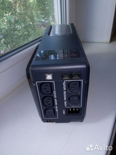 Источник бесперебойного питания Powercom IMP-825AP