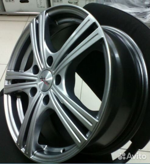 Диск литой Xtrike X-112 6.5x16 5x114.3 ET45 DIA67