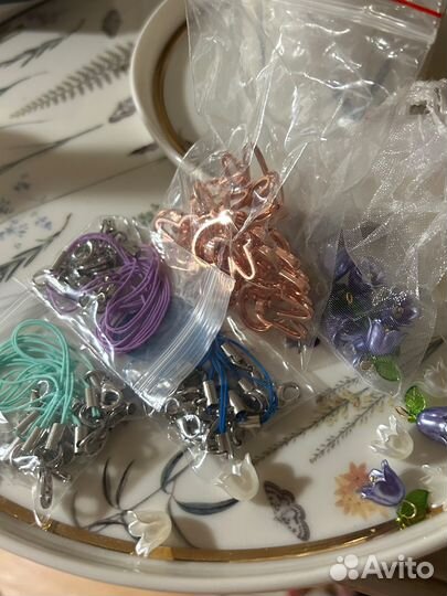 Карабины, нитки для брелоков