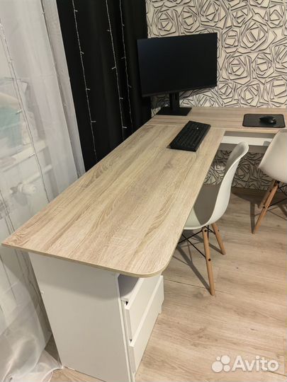 Детский угловой письменный стол