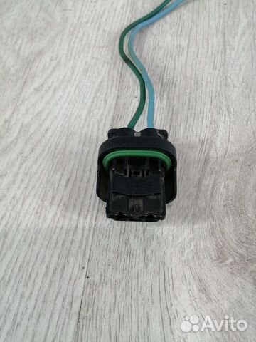 Штекер разъём вентилятора охлаждения Renault logan