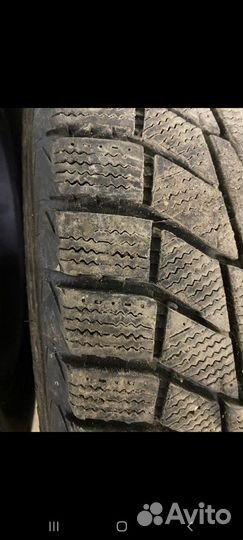 Hankook Winter I'Cept IZ2 215/60 R16 19B