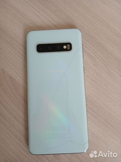 Samsung Galaxy S10, 8/128 ГБ