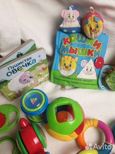 Игрушки первые с 0+
