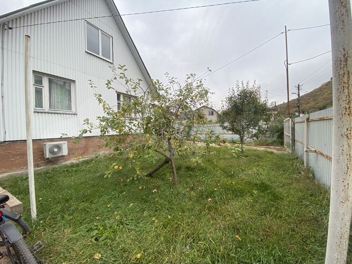 Дом 160 м² на участке 6 сот.