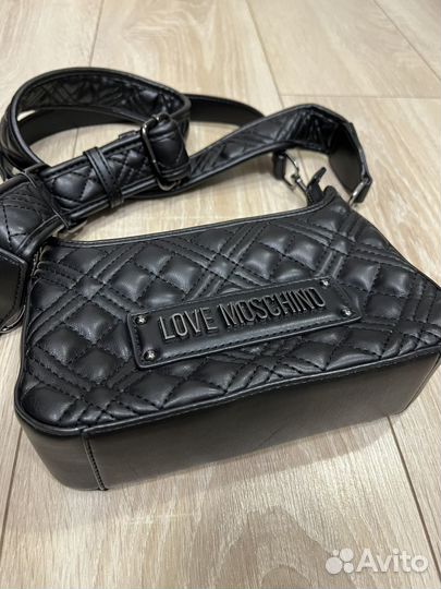 Сумка love moschino черная