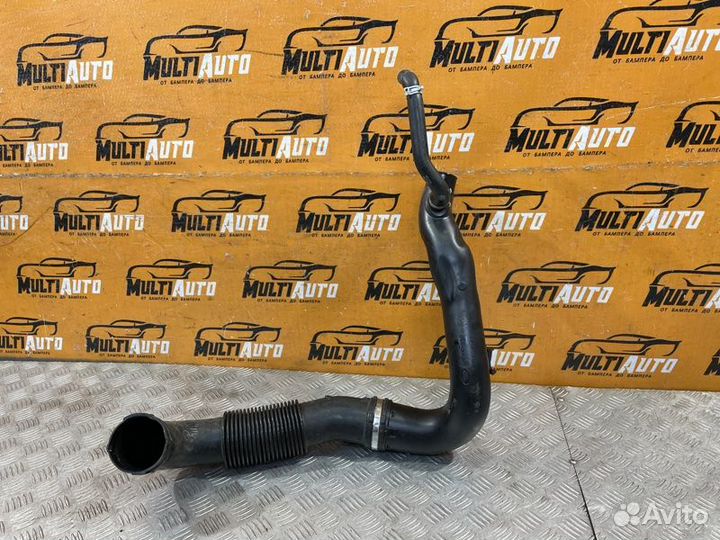 Патрубок воздушного фильтра левый Land Rover Range