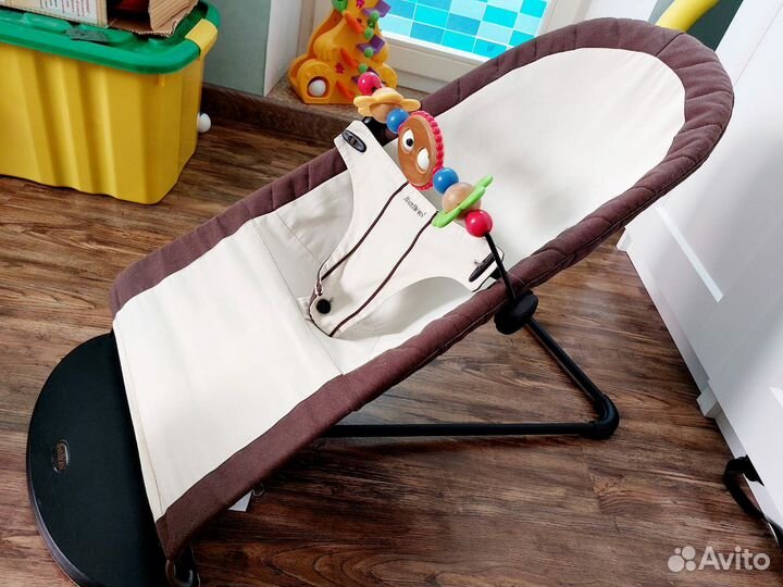 Шезлонг для новорожденных babybjorn