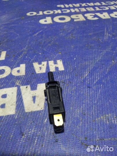 Датчик Mercedes-Benz W220 седан M112.972 2003