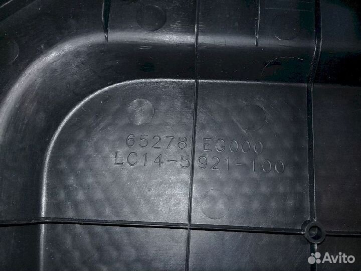 Крышка двигателя левая 65278EG000 Nissan Fuga Y50