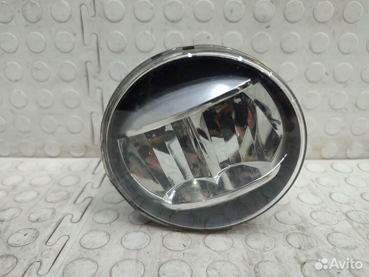 Птф передний правый Toyota Land Cruiser 200 2015