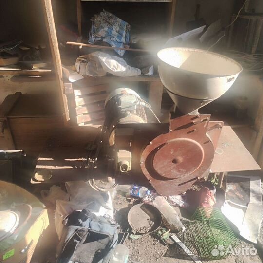 Крупорушка зернодробилка