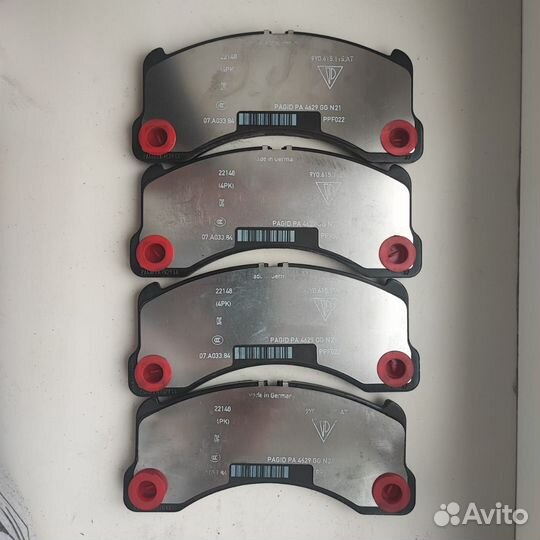 Тормозные колодки 9Y0698151AT porsche