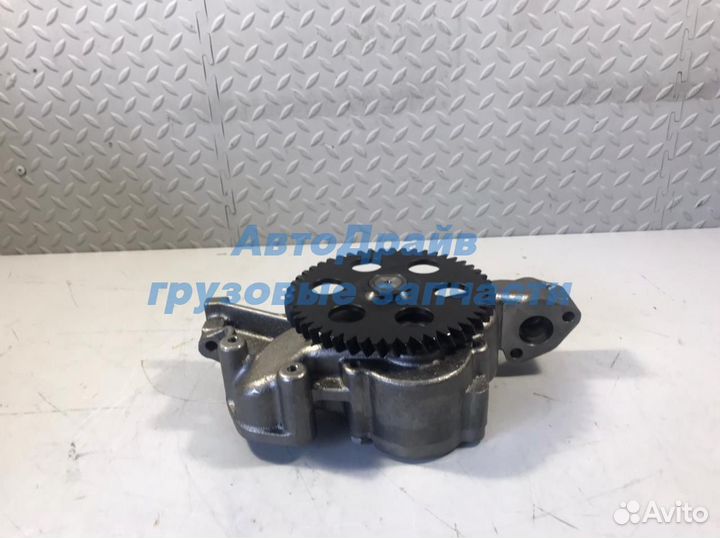 Масляный насос Мерседес Актрос мотор OM457LA