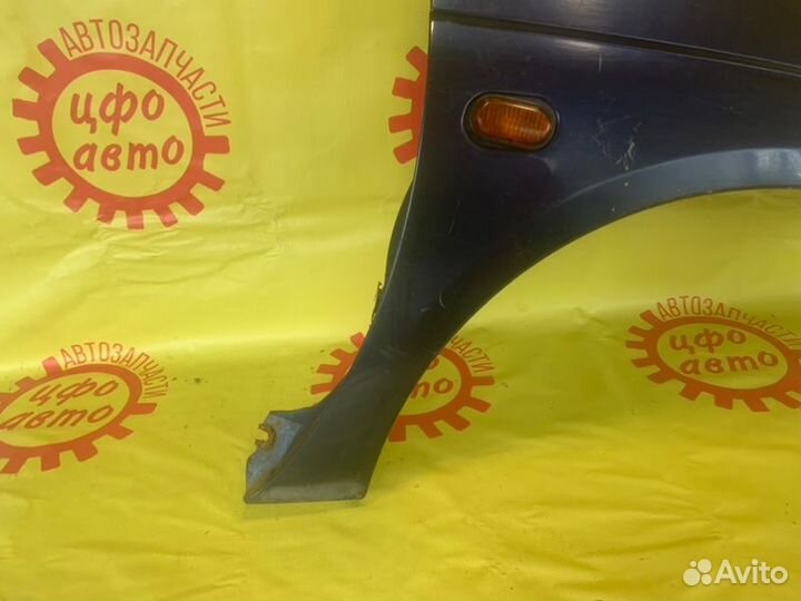 Крыло переднее правое Renault Scenic 1