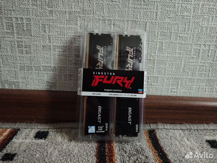 DDR4 Kingston 3600MHz 2*8