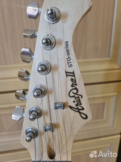 Электро гитара с комбиком