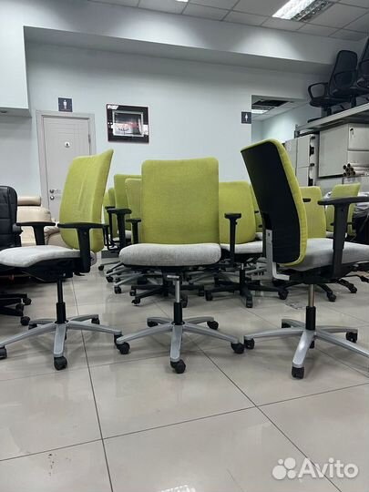 Офисное кресло (Германия)