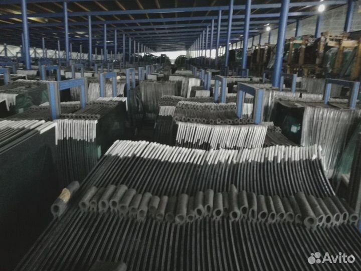 Стекло двери форточка нижняя Caterpillar