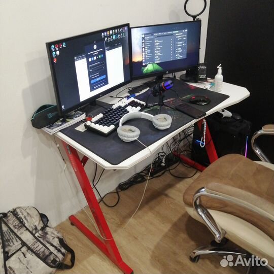 Игровой компьютерный стол