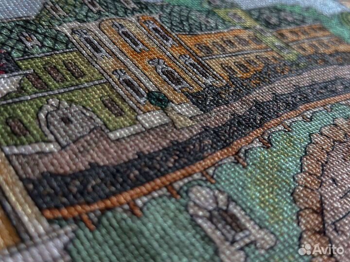 Ручная вышивка (смотрите ассортимент )