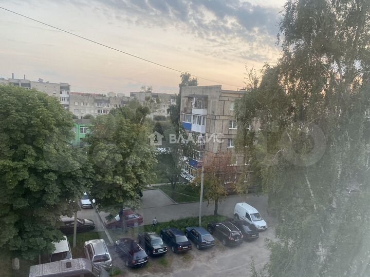 3-к. квартира, 54 м², 5/5 эт.