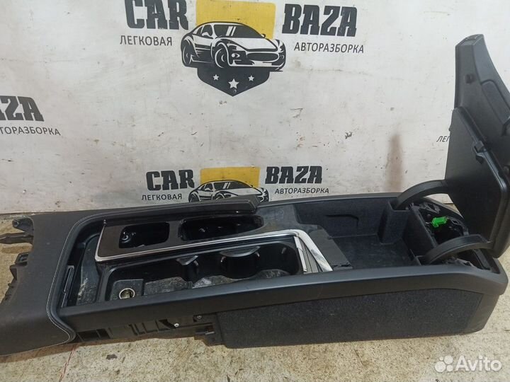 Консоль центральная Volvo XC90