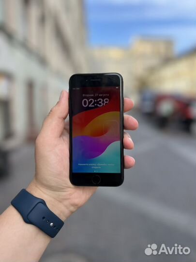 iPhone SE (2020), 64 ГБ