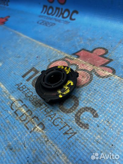 Подушка радиатора нижняя Kia Rio 4 G4FG