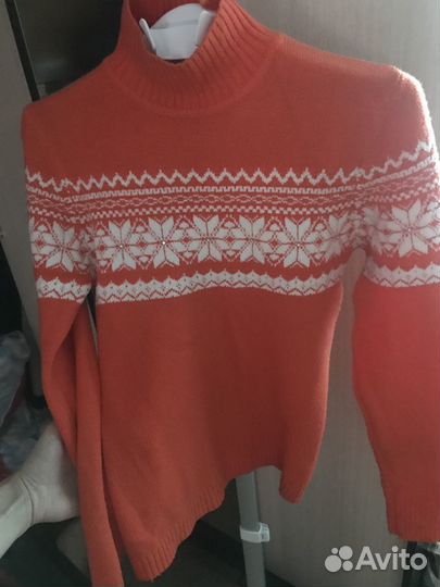 Свитер женский 42 44