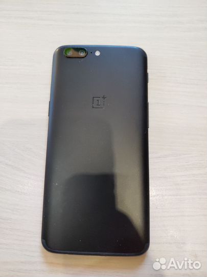 OnePlus 5, 8/128 гб