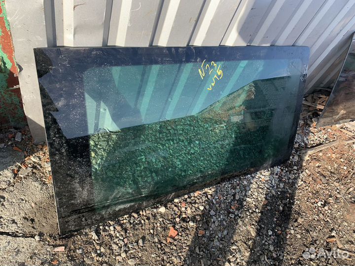 Стекло боковое volkswagen transporter t5