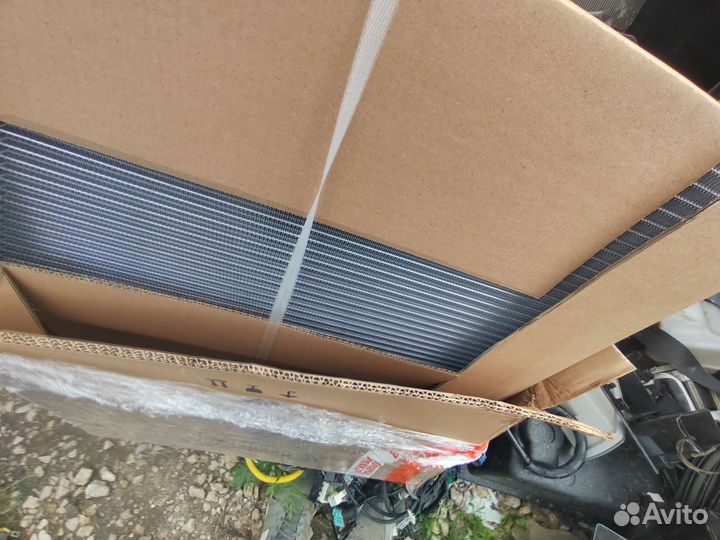 Радиатор кондиционера Hyundai Solaris