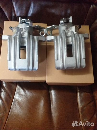 Задний суппорт Skoda Fabia Volkswagen Polo