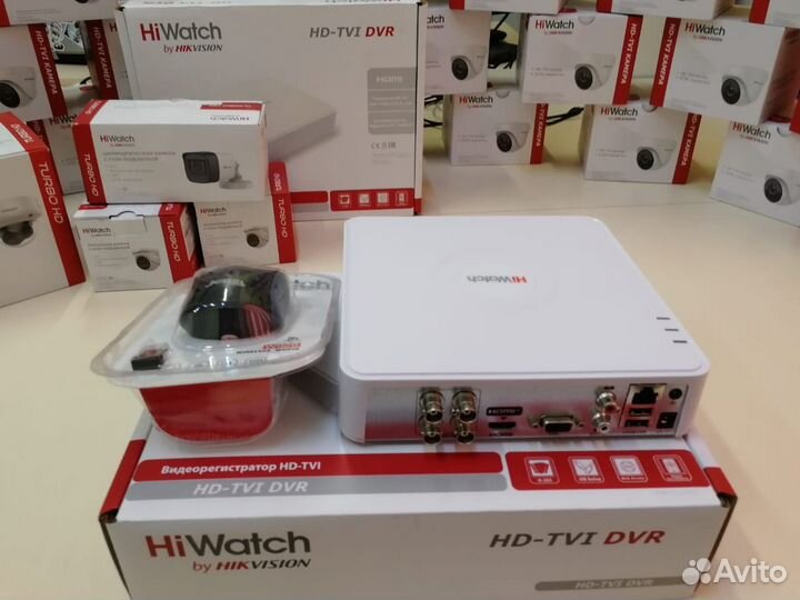 Гибридный видеорегистратор DS-H204QA HiWatch+мышка