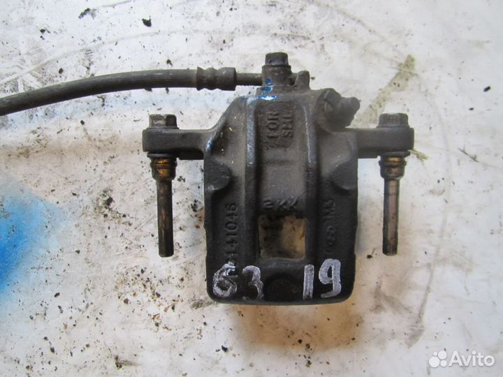 Суппорт задний правый на hyundai santa FE