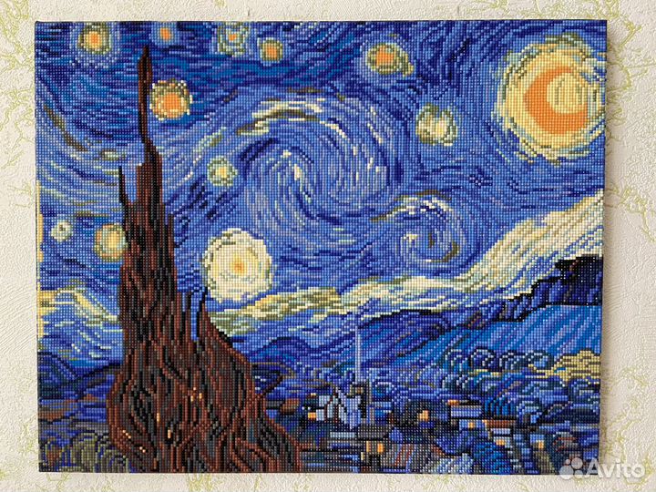 Картина (выложенная стразами)