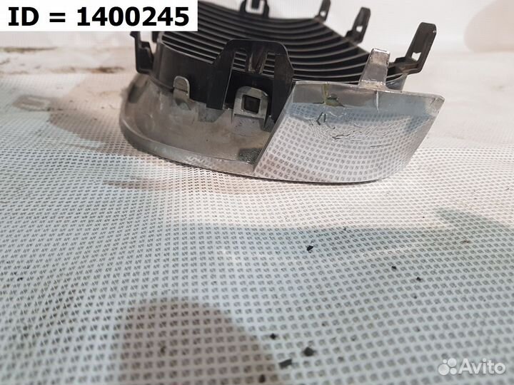 Решетка радиатора правая BMW 3 F30 бмв