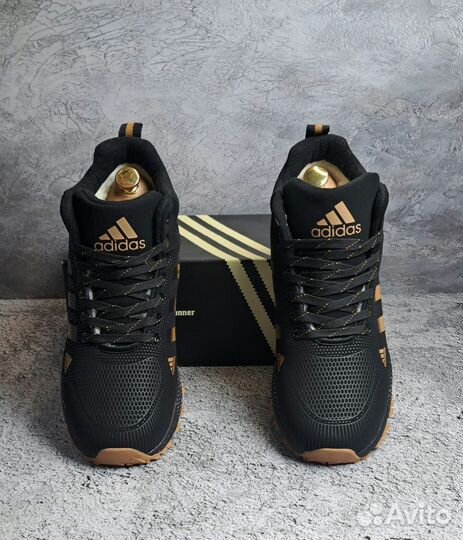 Зимние кроссовки adidas