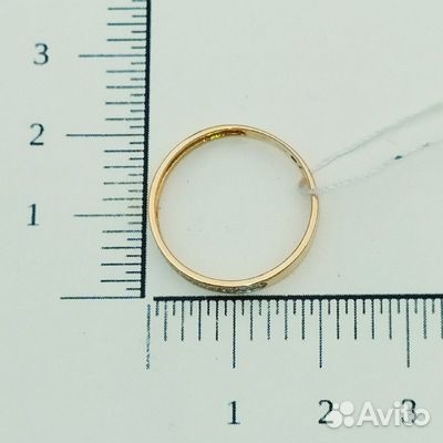 Золотое кольцо с камнем 18,5р