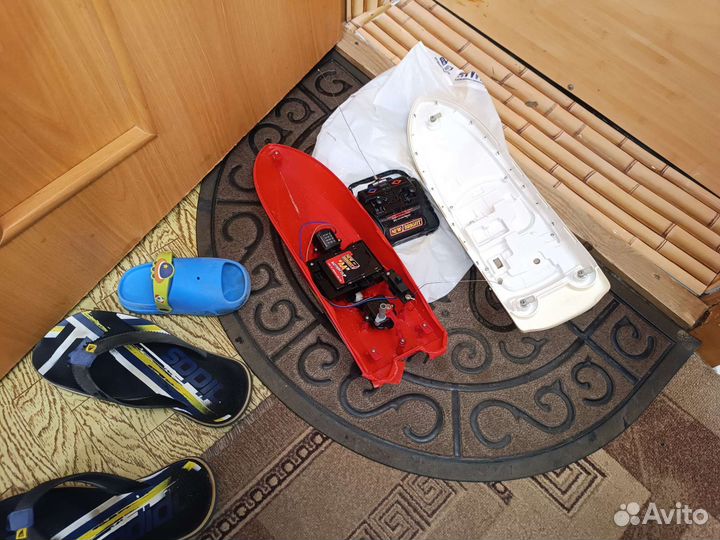 Радиоуправляемый катер