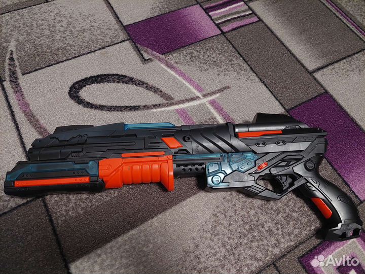 Игрушечный пистолет